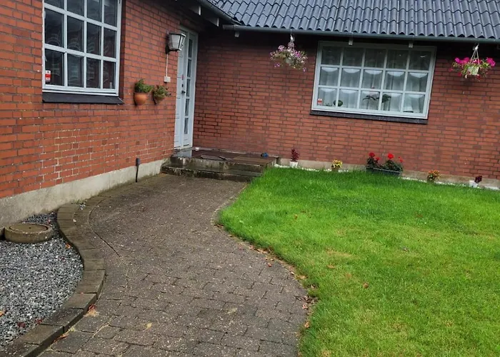 Habitación en casa particular Cozy With Garden View In Centre Of