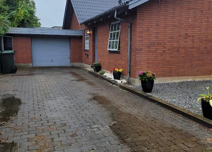 Cozy With Garden View In Centre Of *